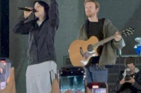 Billie Eilish pospone concierto por tormenta en Ciudad de México