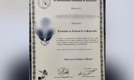 Títulos en venta de la Universidad Cumbres y la Ibero por Facebook a 8 mil pesos