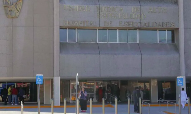 Alumnos de Derecho de la Ibero Torreón consiguen tercer amparo a favor de paciente del IMSS