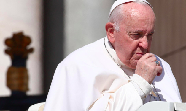 El papa afirma que las mujeres son «generosas» aunque hay alguna «neurótica»