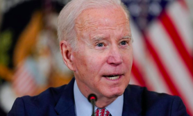 Joe Biden anuncia un plan para que los «soñadores» accedan a planes médicos