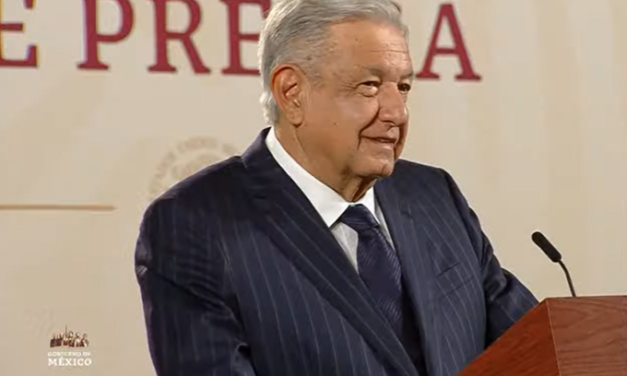 AMLO arremete contra Enrique Krauze