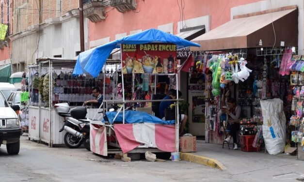 En Durango retiran a 13 comerciantes por no contar con permiso de venta