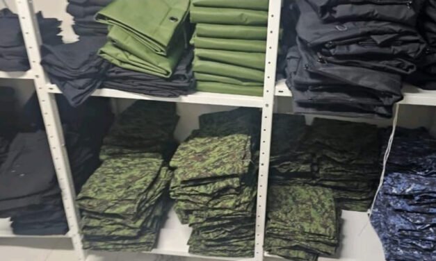 En Puebla aseguran fábrica de uniformes clonados de Guardia Nacional y Sedena; se distribuían a todo el país