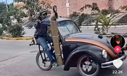 Hombre se vuelve viral luego de fusionar su bicicleta con un vehículo muy famoso