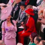 Katy Perry «perdida» durante la coronación de Carlos III