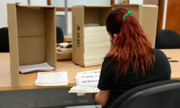 Entrega INE al Instituto Electoral de Coahuila lista nominal definitiva para elecciones 2023