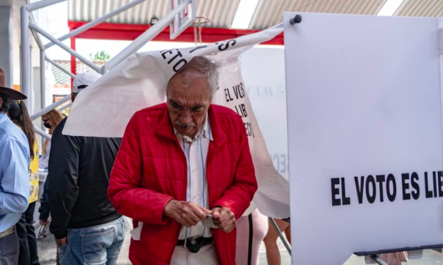 Elecciones estatales en México avanzan sin problemas, entre nutridas filas e incidentes