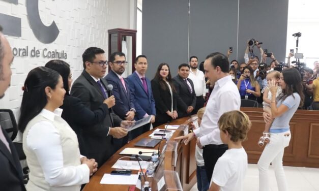 Entregan constancia de mayoría a Manolo Jiménez como gobernador electo de Coahuila