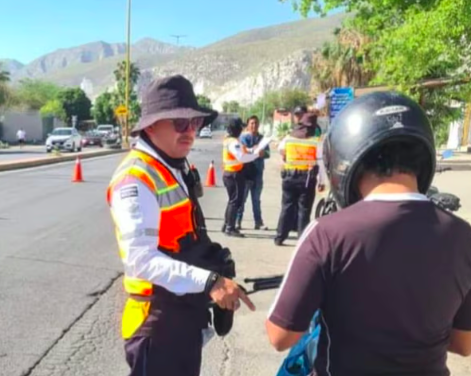 Torreón suma 203 multas por motociclistas sin casco; intensificarán operativo