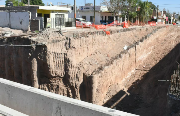 Trágico accidente en obra de construcción: sexagenario pierde la vida aplastado por un paredón de tierra en Gómez Palacio