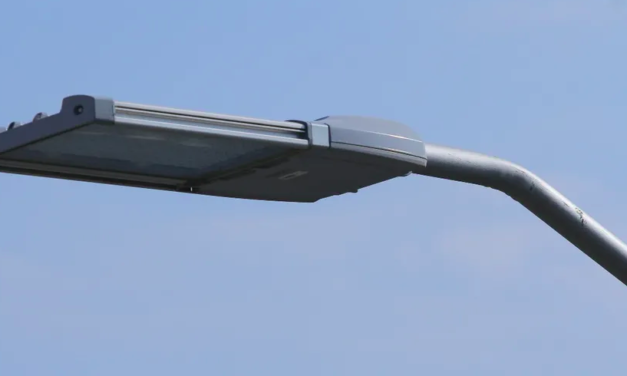 Reemplazarán alumbrado público en Torreón con tecnología LED