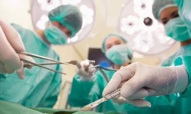 Temen por proliferación de impostores en cirugía plástica en Coahuila; advierten riesgos para la salud