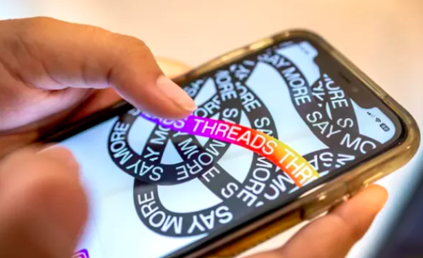 Zuckerberg anuncia nuevas funciones para Threads, que sufre caída de usuarios