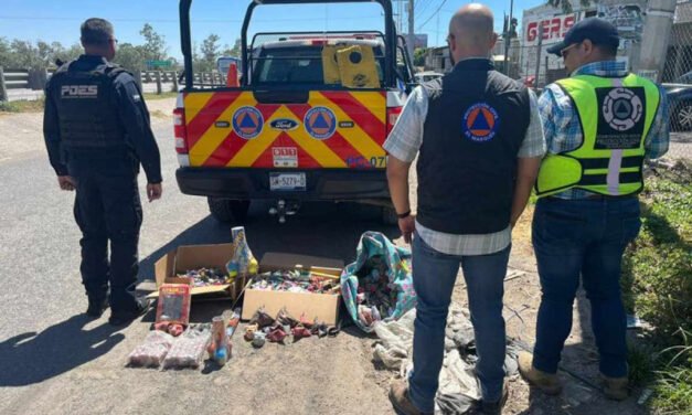 En Querétaro decomisan 155 kilos de pirotecnia ofrecidos por redes sociales