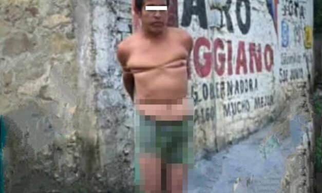 En Hidalgo por ‘rata’, lo amarran a hombre y desnudan a un poste