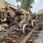 Descarrilamiento de tres vagones de ferrocarril en Gómez Palacio debido a condiciones climáticas