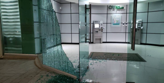 Vandalismo en Parras de la Fuente, cajero automático de la CFE sufre daños