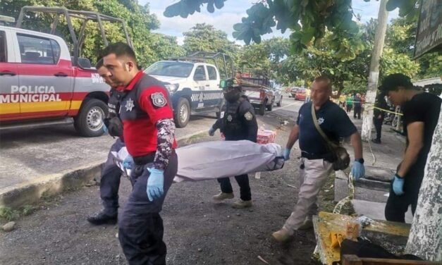 En Veracruz ejecutan dentro de una cafetería al activista Norberto Márquez