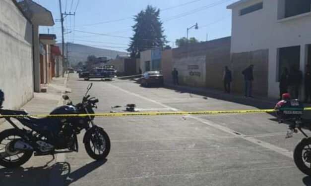 En Hidalgo hombre entró a robar a una casa y al huir muere atropellado