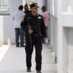 En Nuevo León ataque a base de la Fuerza Civil deja dos policías heridos