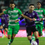 Santos Laguna sufre derrota en Mazatlán por 3-1 tras expulsión de Pedro Aquino