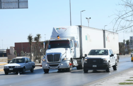 Revisarán Ayuntamiento de Torreón y empresas de carga pesada modificación vial