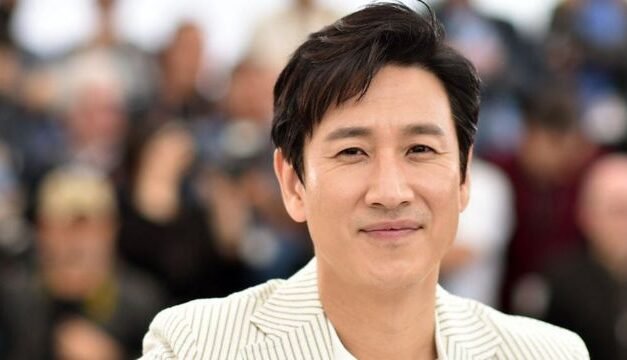 Encuentran al actor Lee Sun-kyun sin vida mientras lo investigaban por consumo de drogas