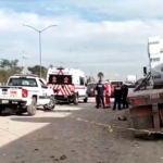 En Saltillo muere trailero de presunto infarto; impacta a otros vehículos