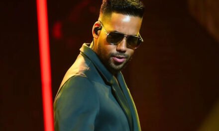 Fanáticos de Romeo Santos se decepcionan tras demorarse 8 horas en un concierto