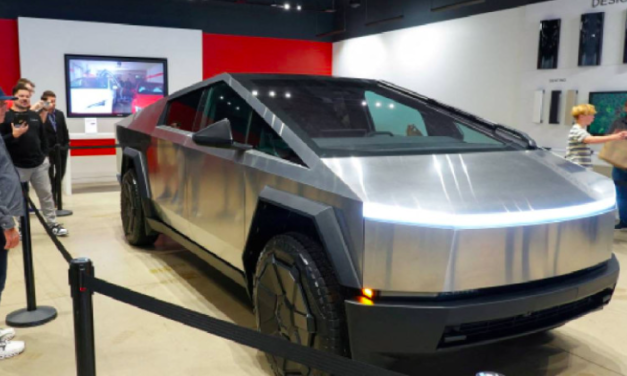 Tesla presenta su revolucionario Cybertruck en un evento en Texas; estará disponible a partir de 60,990 dólares