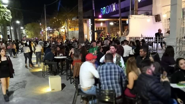 Campaña «No Manejes, Nosotros te Llevamos» en bares de Torreón busca prevenir accidentes por ebriedad