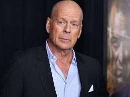 Familia de Bruce Willis se une más tras la demencia frontotemporal que padece el actor