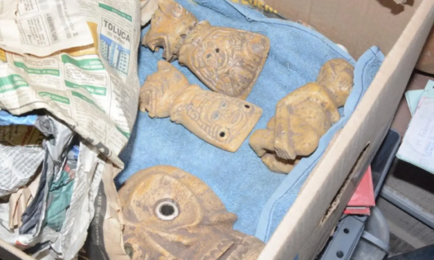 En domicilio de Edomex FGR asegura 220 litros de hidrocarburo, armas y piezas arqueológicas mexicanas