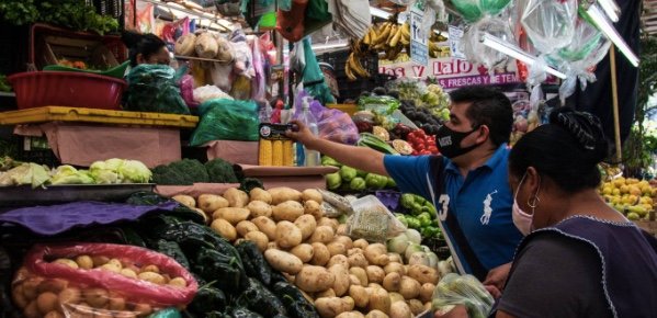 Economistas advierten descenso moderado de la inflación en México para 2024