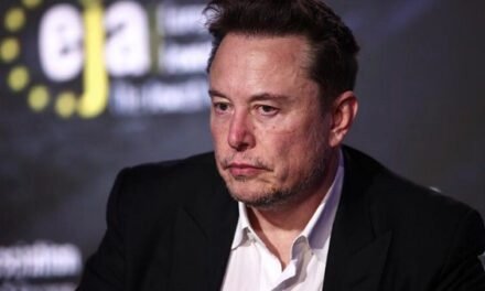 Elon Musk desafía la jurisdicción de Delaware: anula el multimillonario plan de retribución y propone trasladar Tesla a Texas