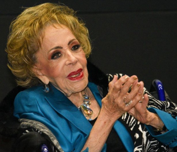 Silvia Pinal ingresa al hospital por sangrado en una herida, tomografía, salud, riesgo