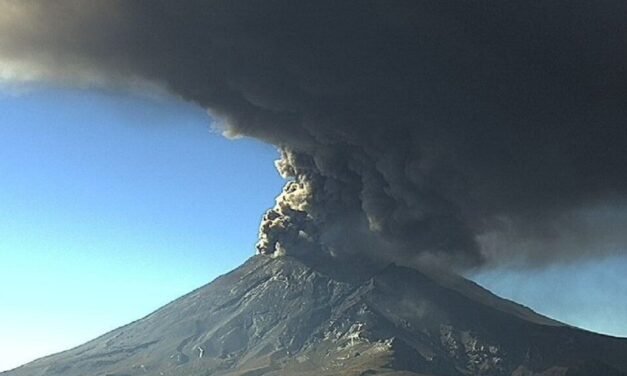Cancelan vuelos en Ciudad de México por actividad del Popocatépetl
