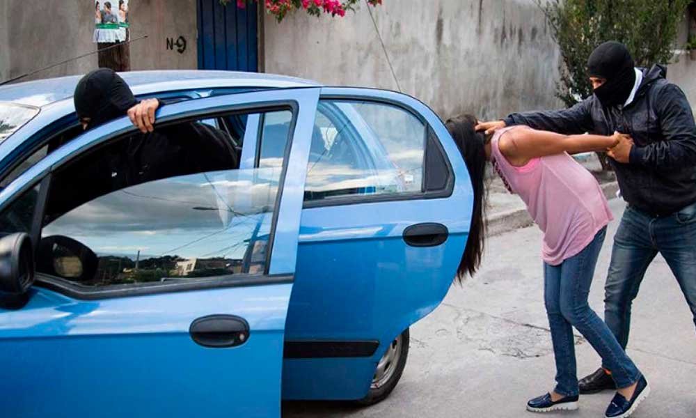 Mantas en Culiacán desmintiendo guerra en Sinaloa