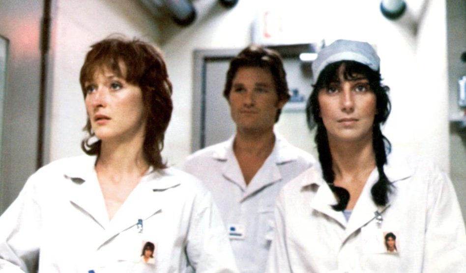 La historia de Karen Silkwood cobró una nueva dimensión cuando fue llevada al cine en la película "Silkwood" dirigida por Mike Nichols, protagonizada por la icónica Meryl Streep y Cher.