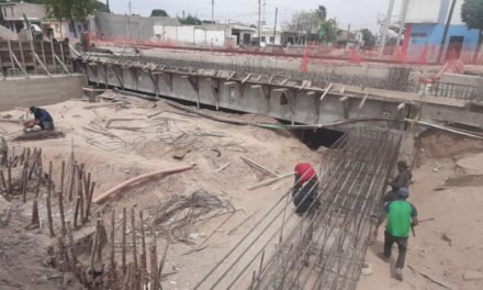 Retrasos y descontento: la incierta finalización de la obra del desnivel 5 de Mayo en Gómez Palacio