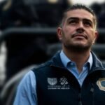 Citan a Omar García Harfuch para declarar como testigo en juicio por desaparición de los 43 normalistas de Ayotzinapa