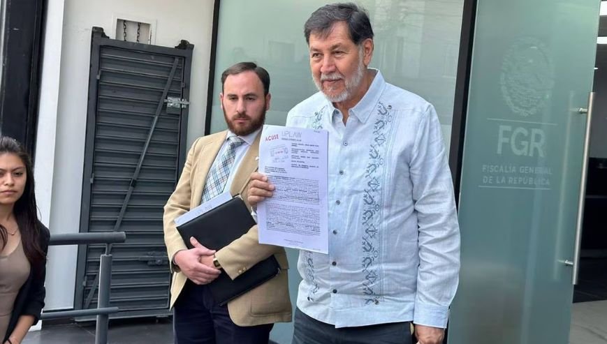 AMLO respalda acción de Fernández Noroña al denunciar al presidente de Ecuador por asalto de embajada