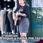 Mon Laferte canta en las calles Chile, algunos fans no la reconocieron