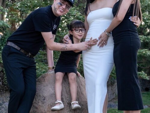 Atacan a Dani Flow por sesión de fotos junto a su esposa y novia