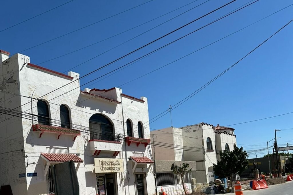 
Transformación urbana, Corredor Matamoros, cableado aéreo, infraestructura, Centro Histórico, Torreón, contaminación visual, Comisión Federal de Electricidad, Teléfonos de México, instalaciones subterráneas, progreso, avance, contrato de obra, trabajos preliminares,