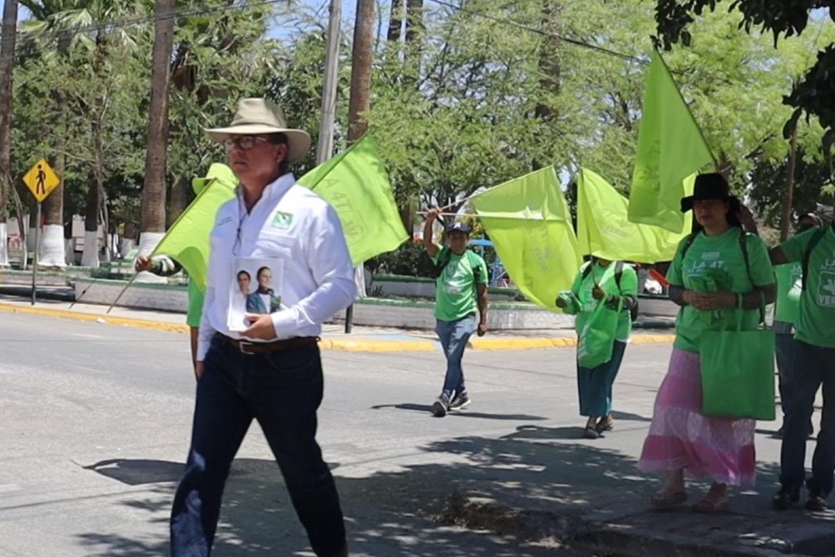 Ignacio Corona, Comunidad, Participación, Elecciones, Liderazgo, Retórica, Impacto, Claridad, Sacrificios, Visión, Confianza, Interrogantes, Fondos, Proyectos, Recursos, Necesidades, Repercusiones, Factibilidad, Relevancia, Desafíos.