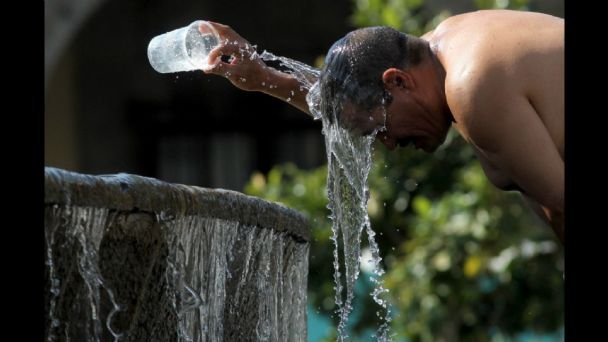 Onda de calor abrasa México: alerta del Servicio Meteorológico Nacional