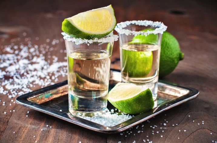 Tequila: Profeco desenmascara marcas engañosas y destaca los más potentes
