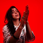 Billie Eilish rompe el internet con su devastador álbum «Hit Me Hard and Soft»